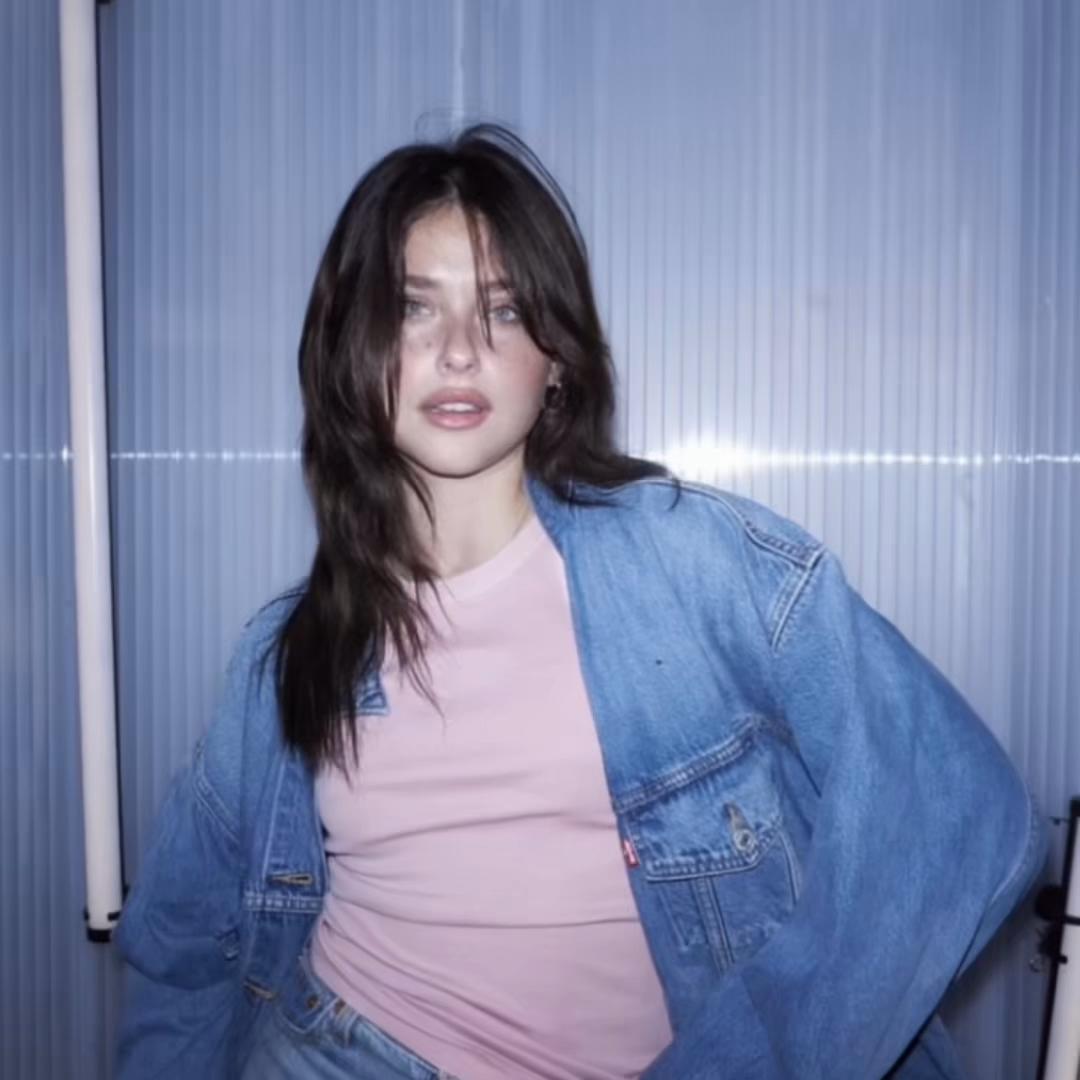 @𝓝