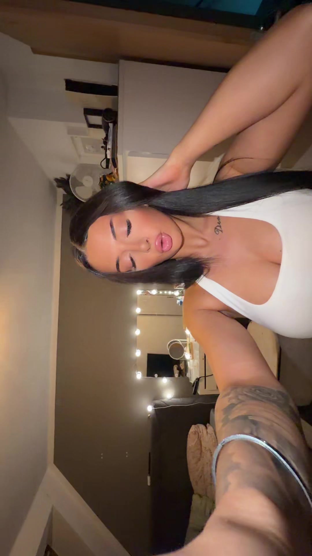 @𝐂anel