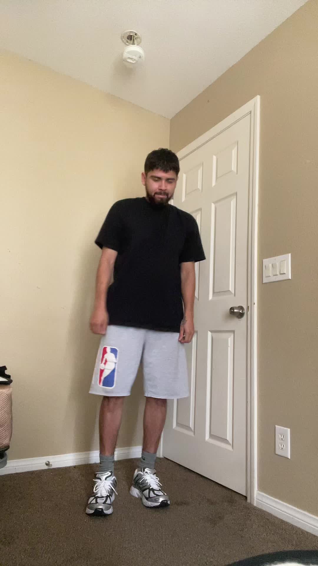 @isaac_dances