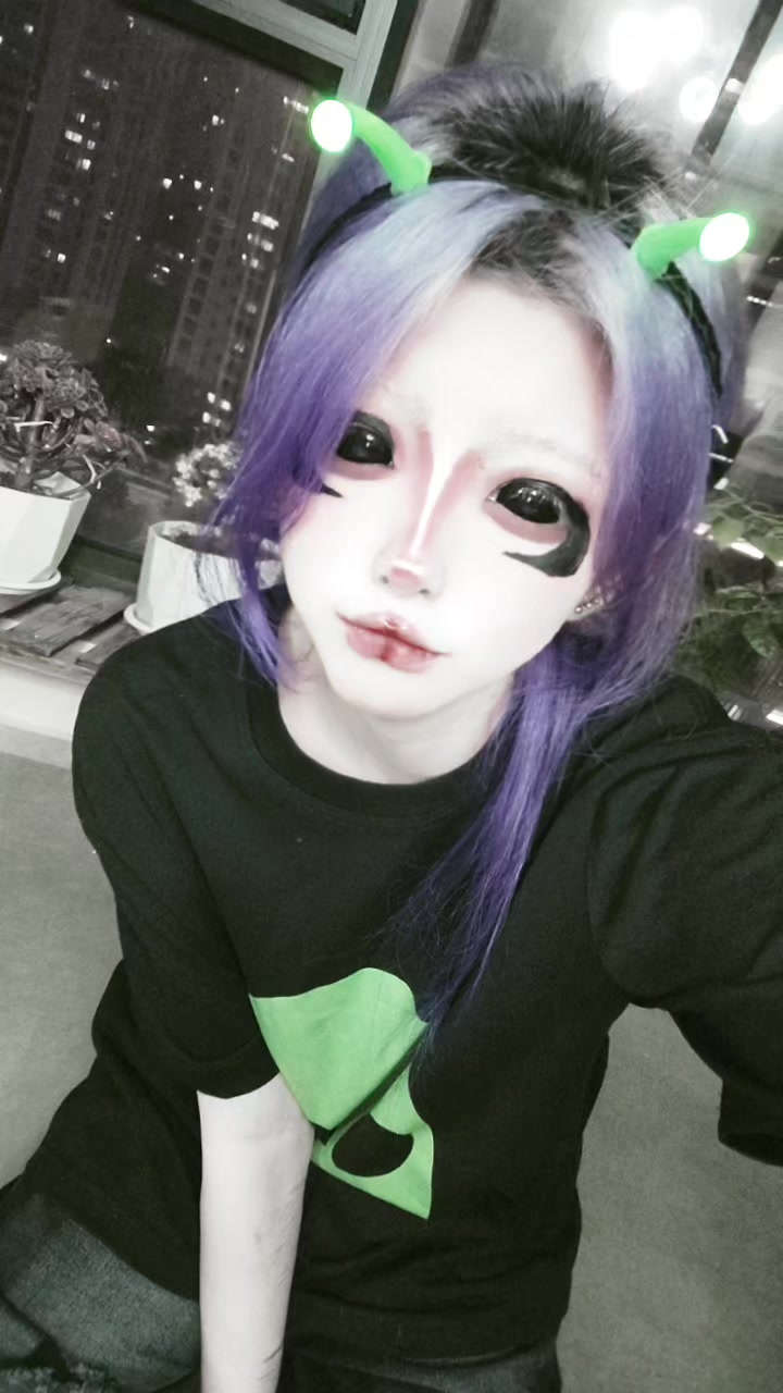 @高地の两足の羊