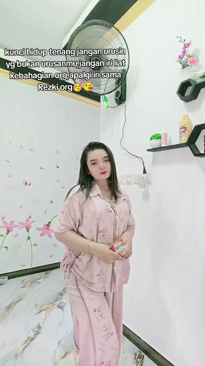 @mislaarab_02