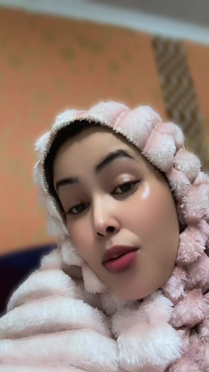 @queencatuuti143
