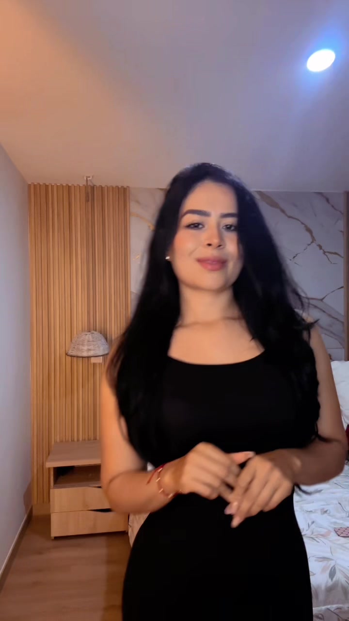 @🩷Caroline Castro 🩷