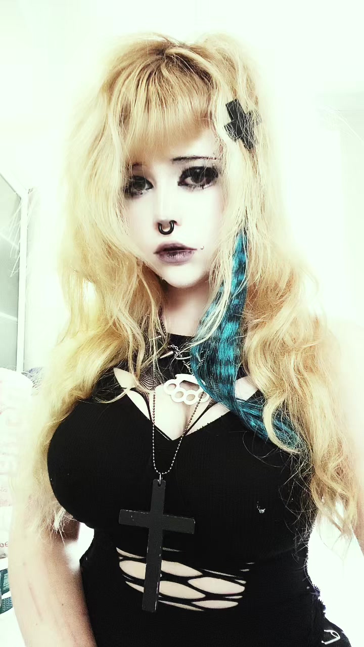 @☣️Mery☣️