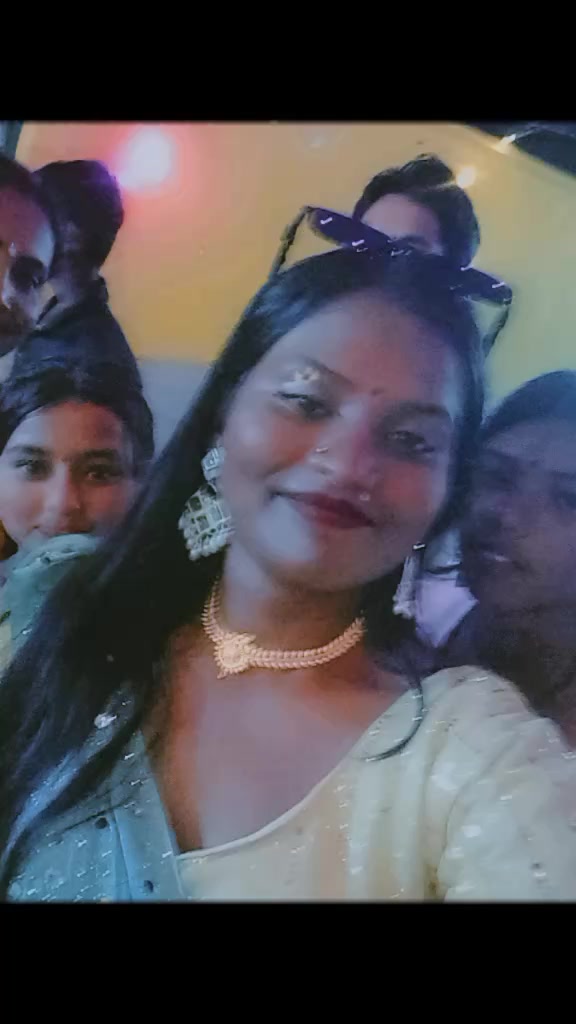@Rekha:,Mandal👑🥀.