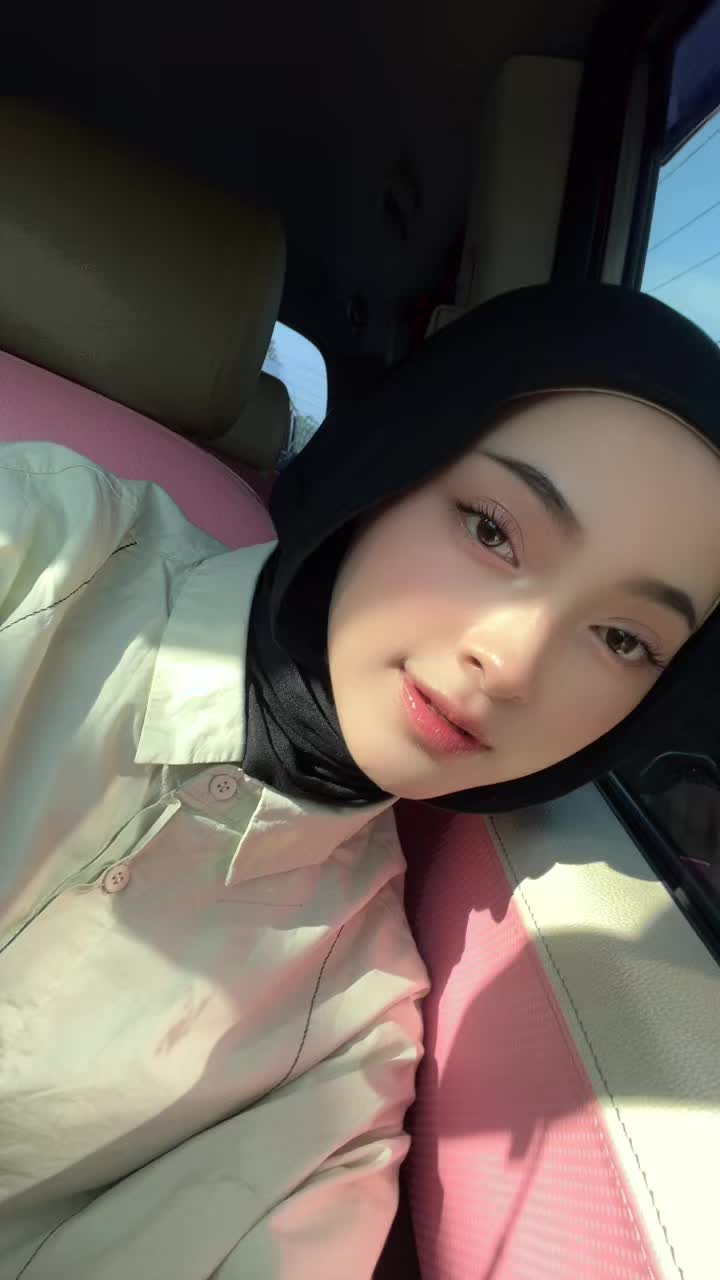 @intanmlna