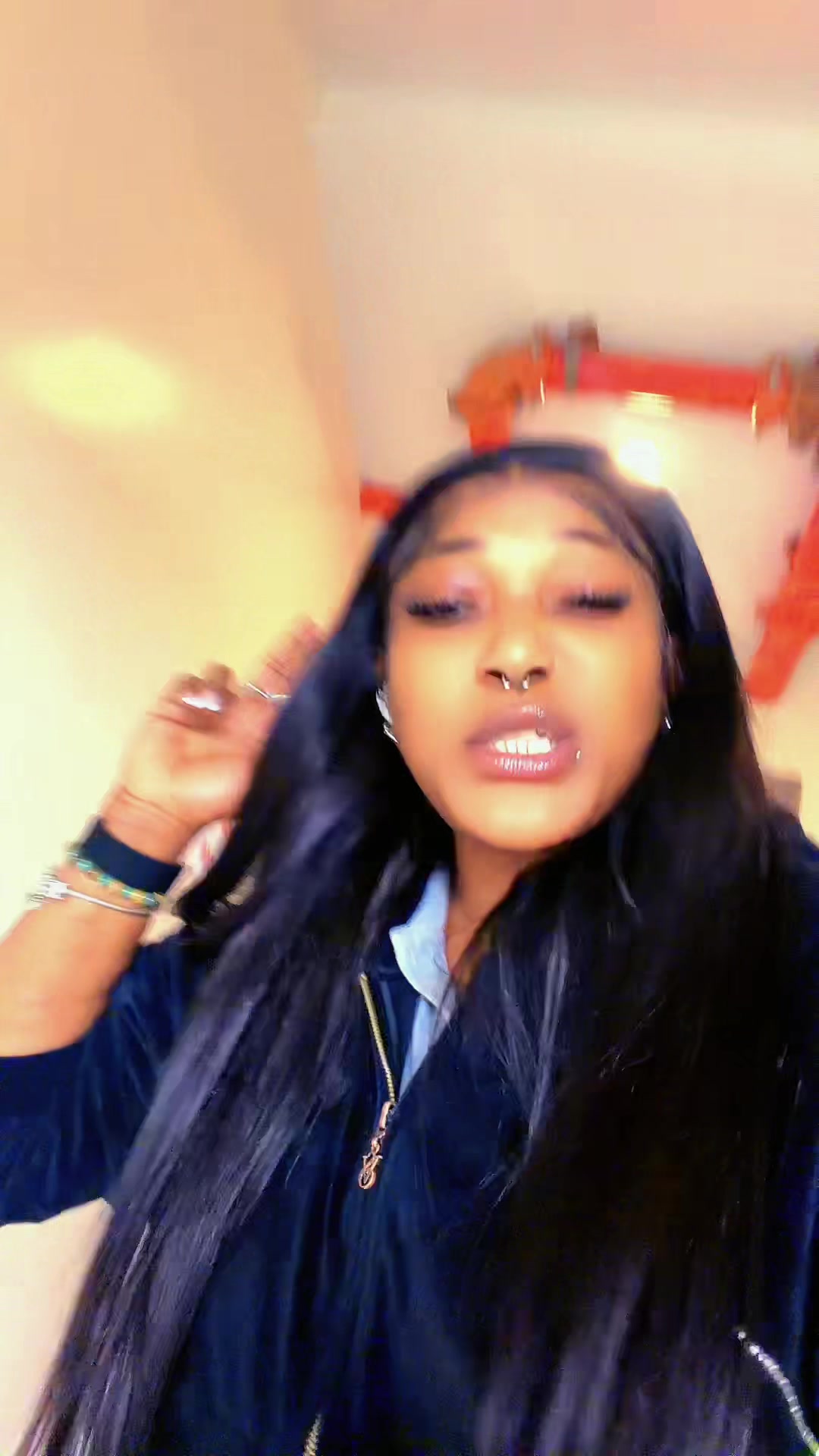 @🦋Neecy-bling🦋