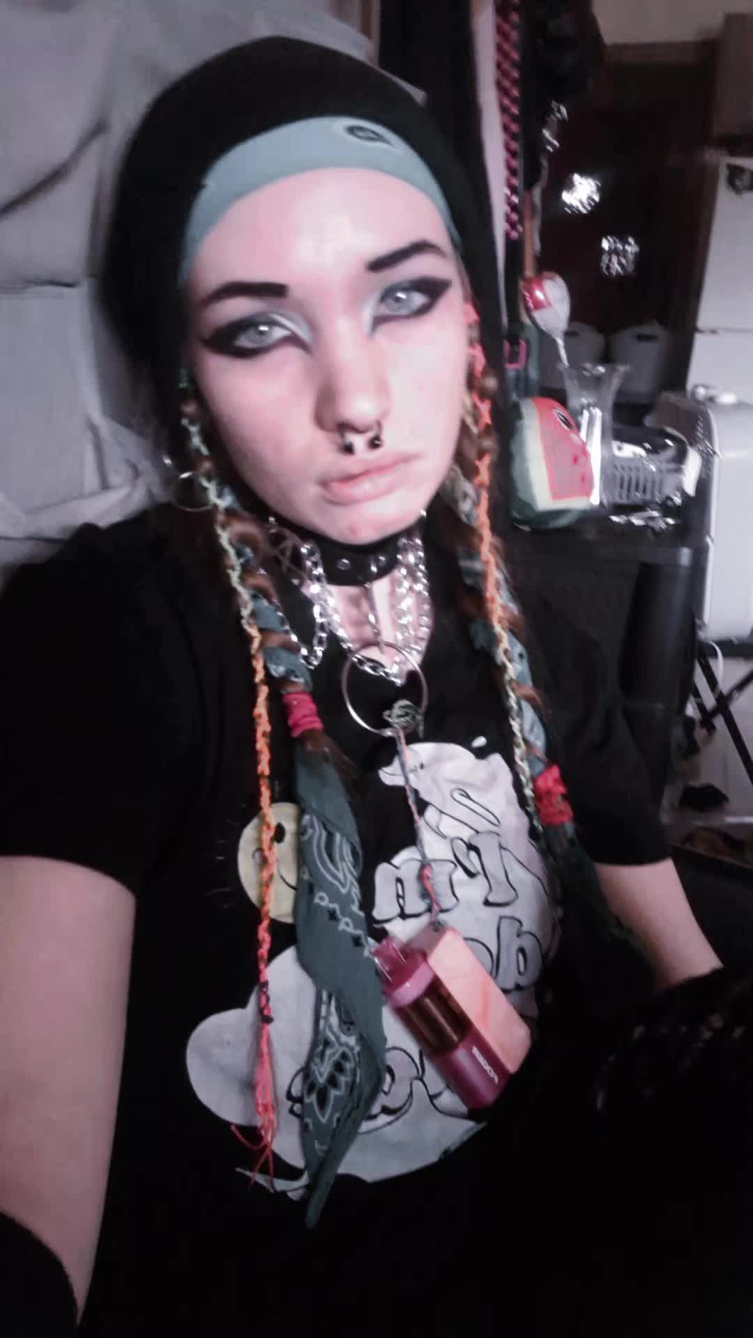 @Love2h8u