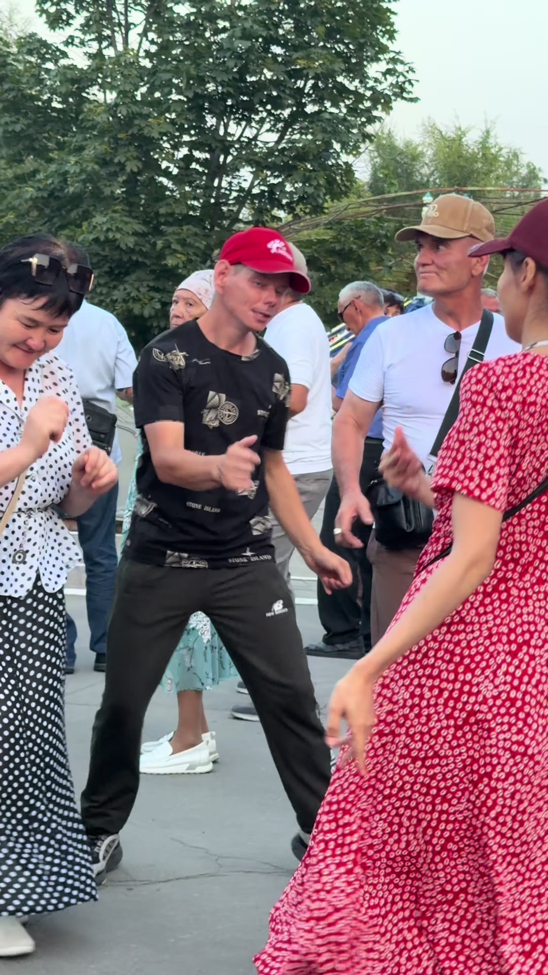 @АлуЗара