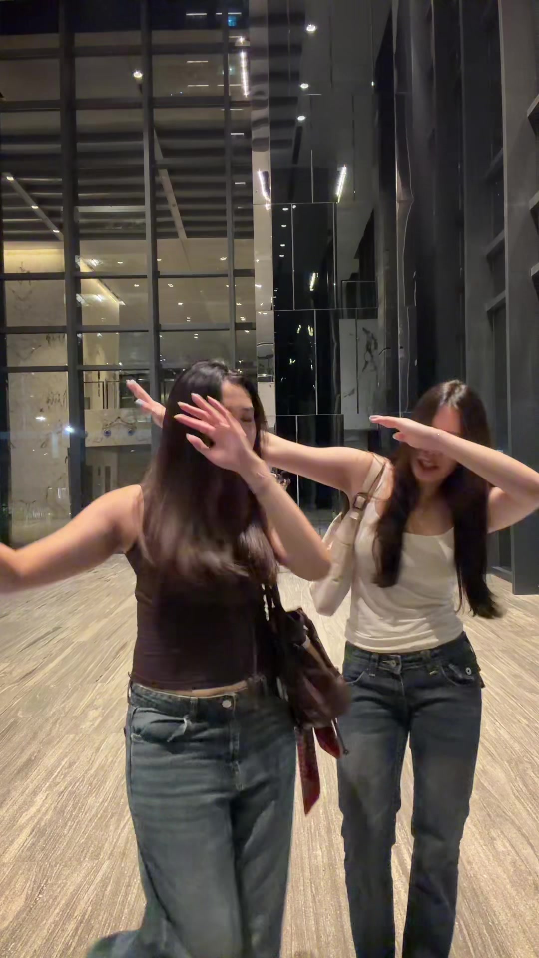 @Jo