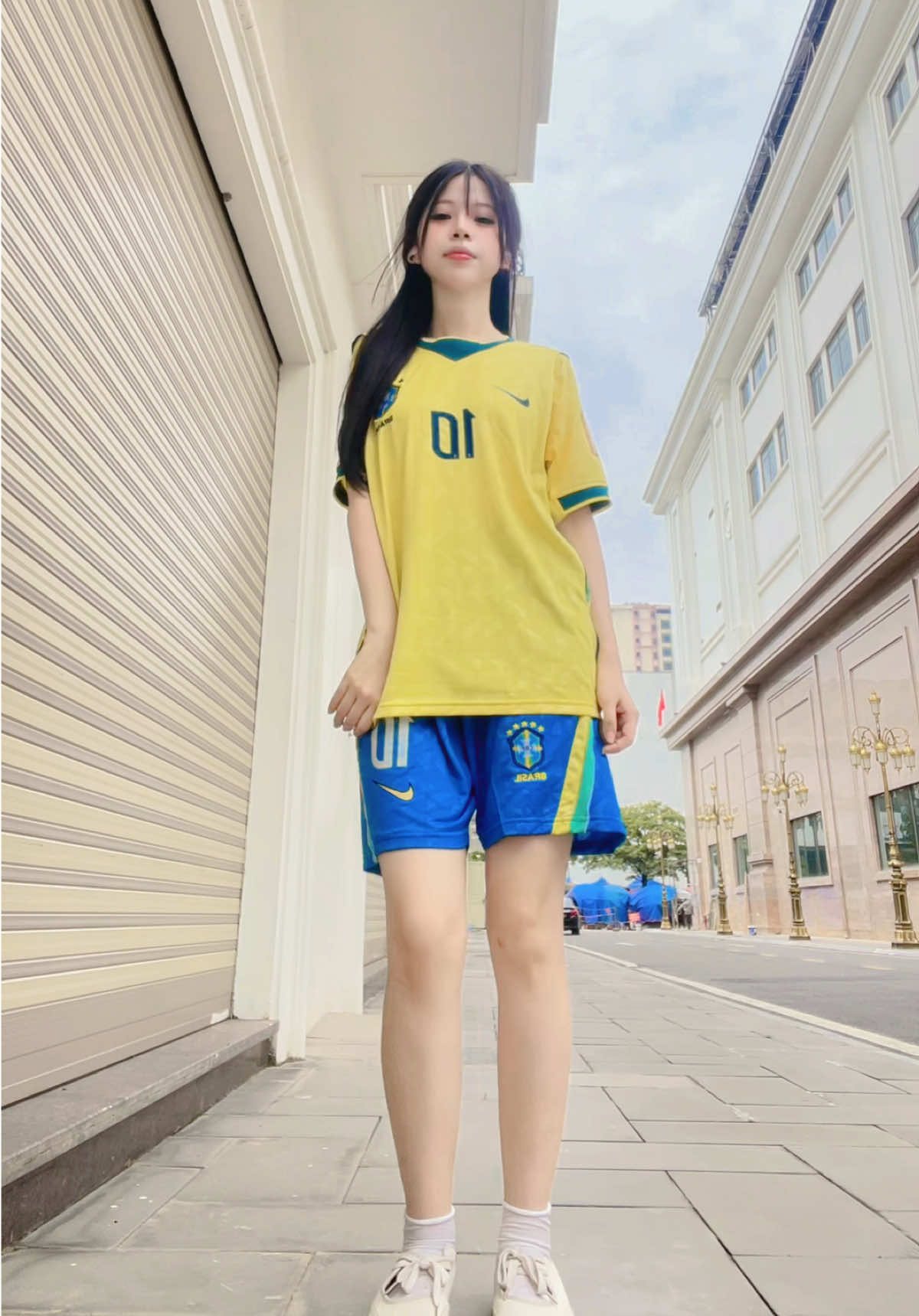 @Meow th&iacute;ch đi l&agrave;m
