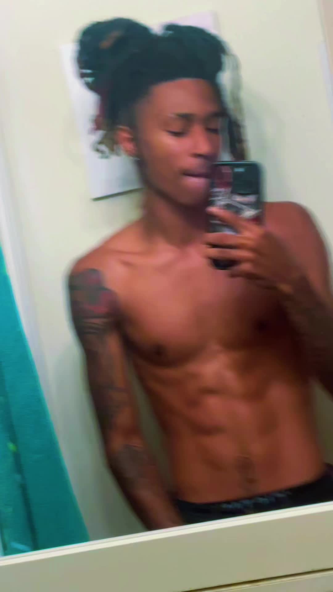 @LilTaeeee