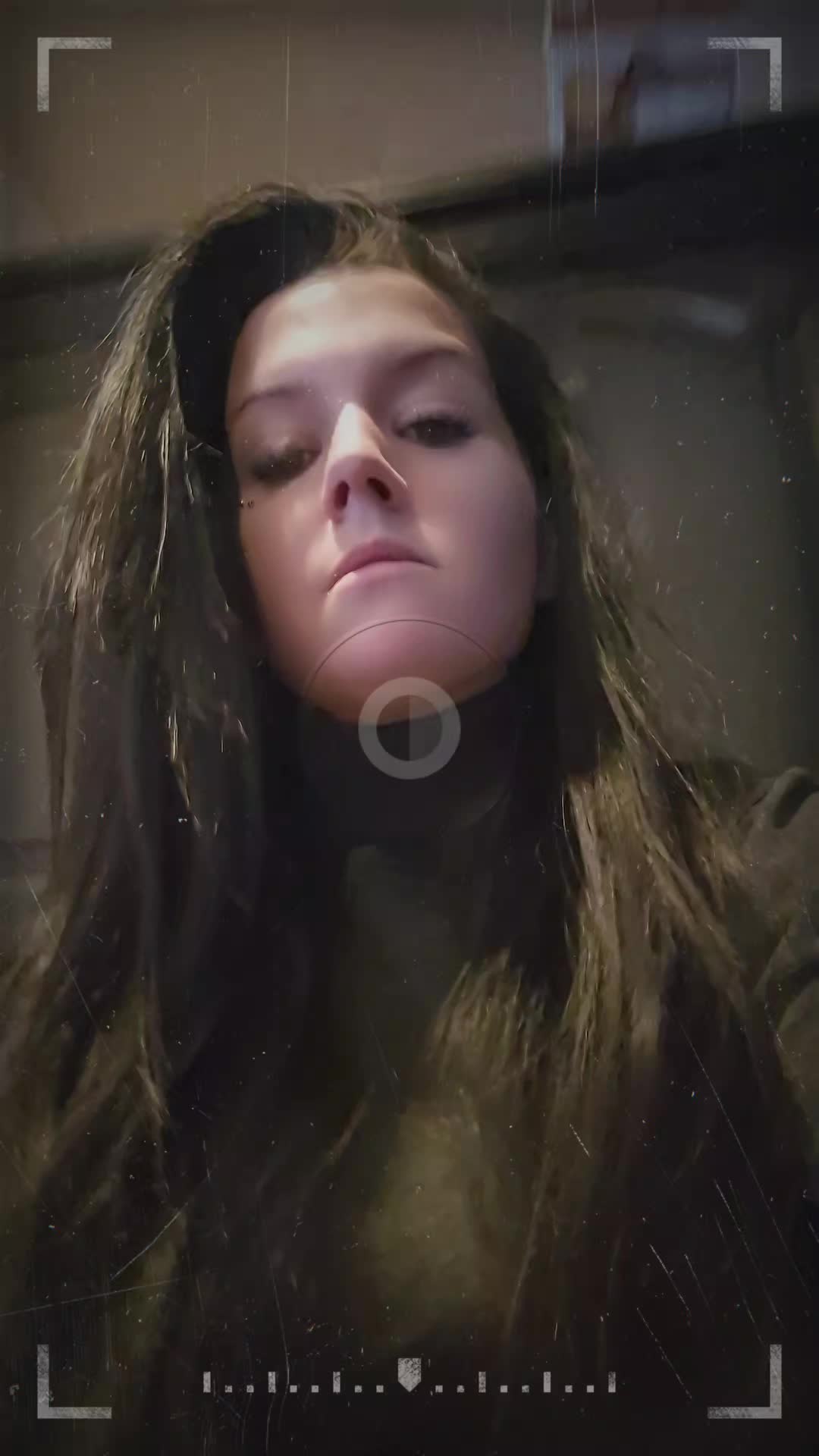 @la femme au regard 🤣🙈