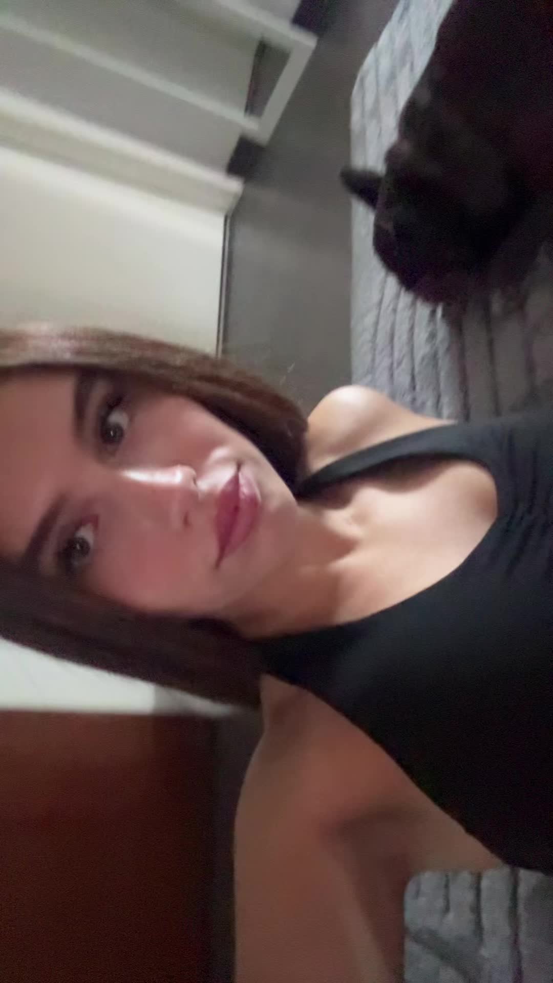 @erzaaa