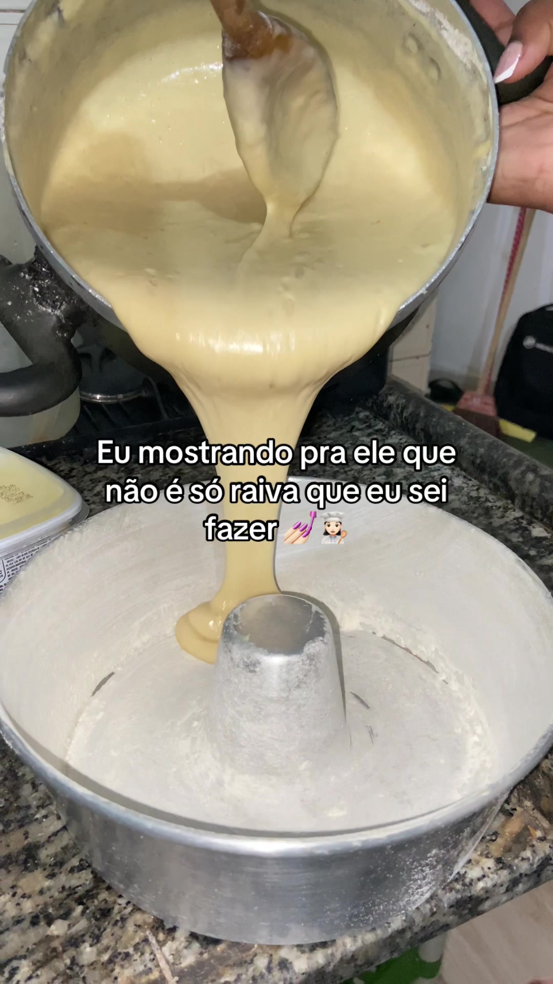 @L&iacute;via Dantas