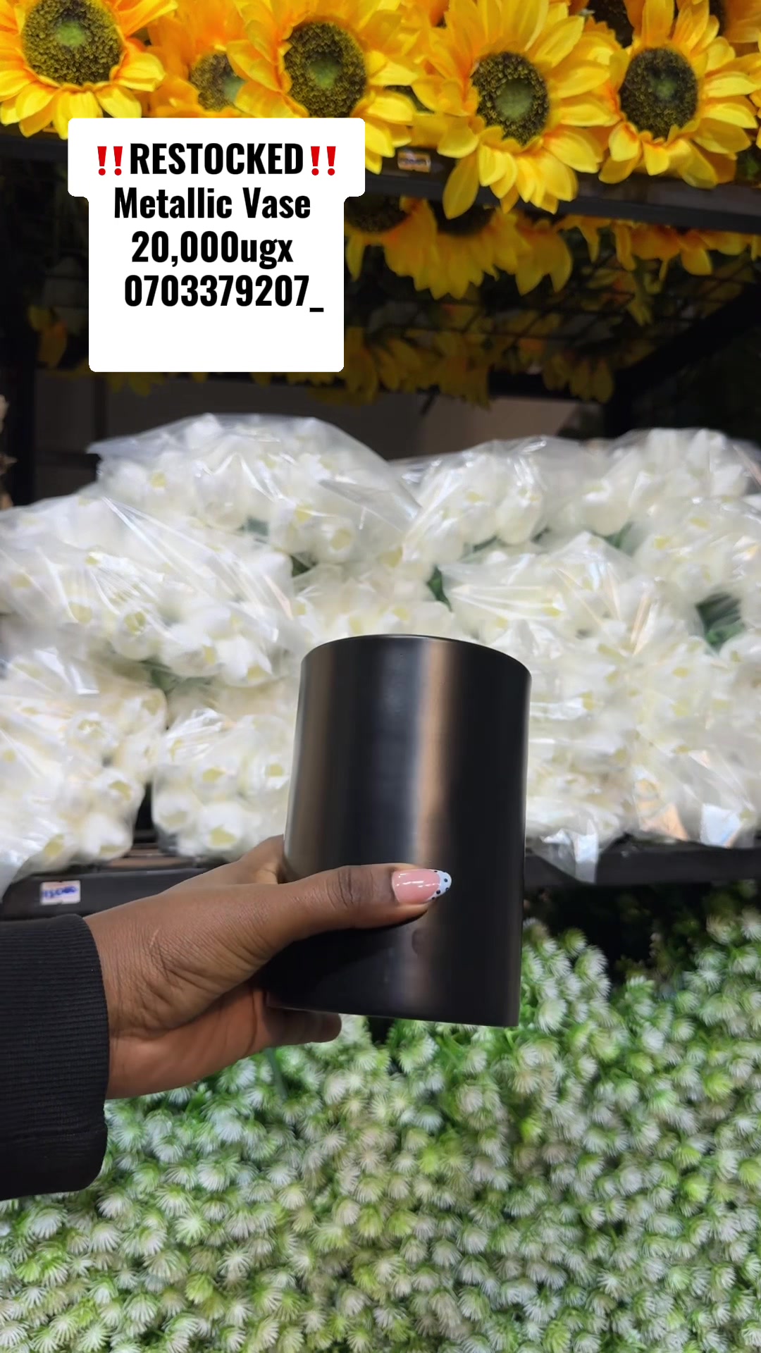 @Happy’s Flower Hub