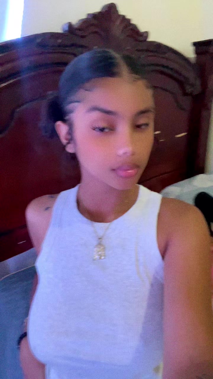 @Yeilyn Garc&iacute;a 👀🥶😍