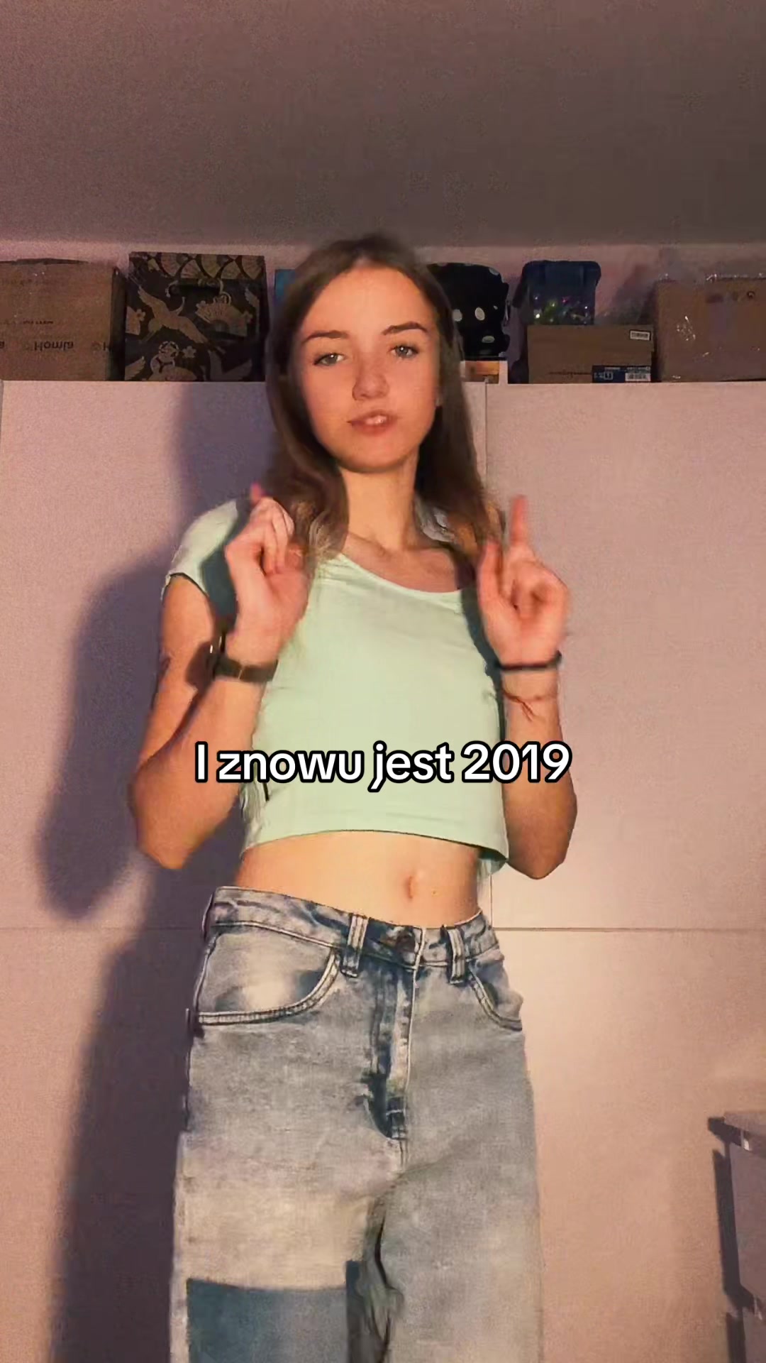 @Asiunia