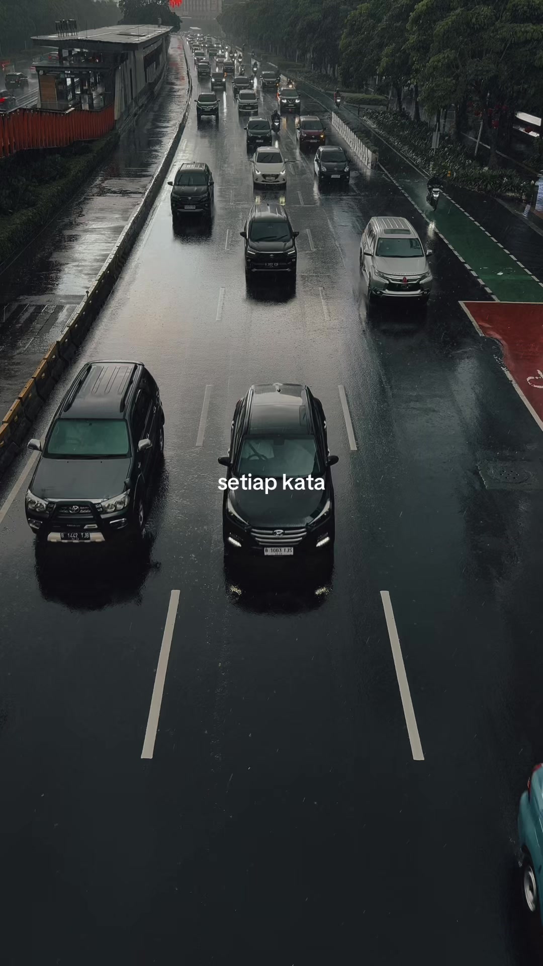 @ᴖ̈