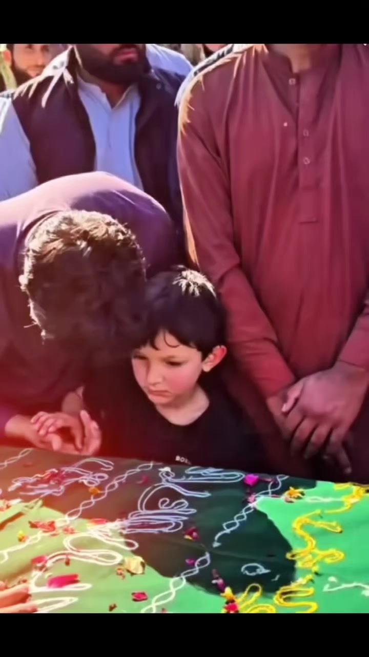@Juنaid Raجput🍁𝙰𝙹𝙺🐅