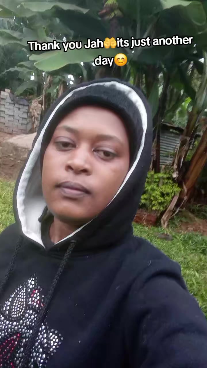 @🤍poke-lone02🤟🇰🇪