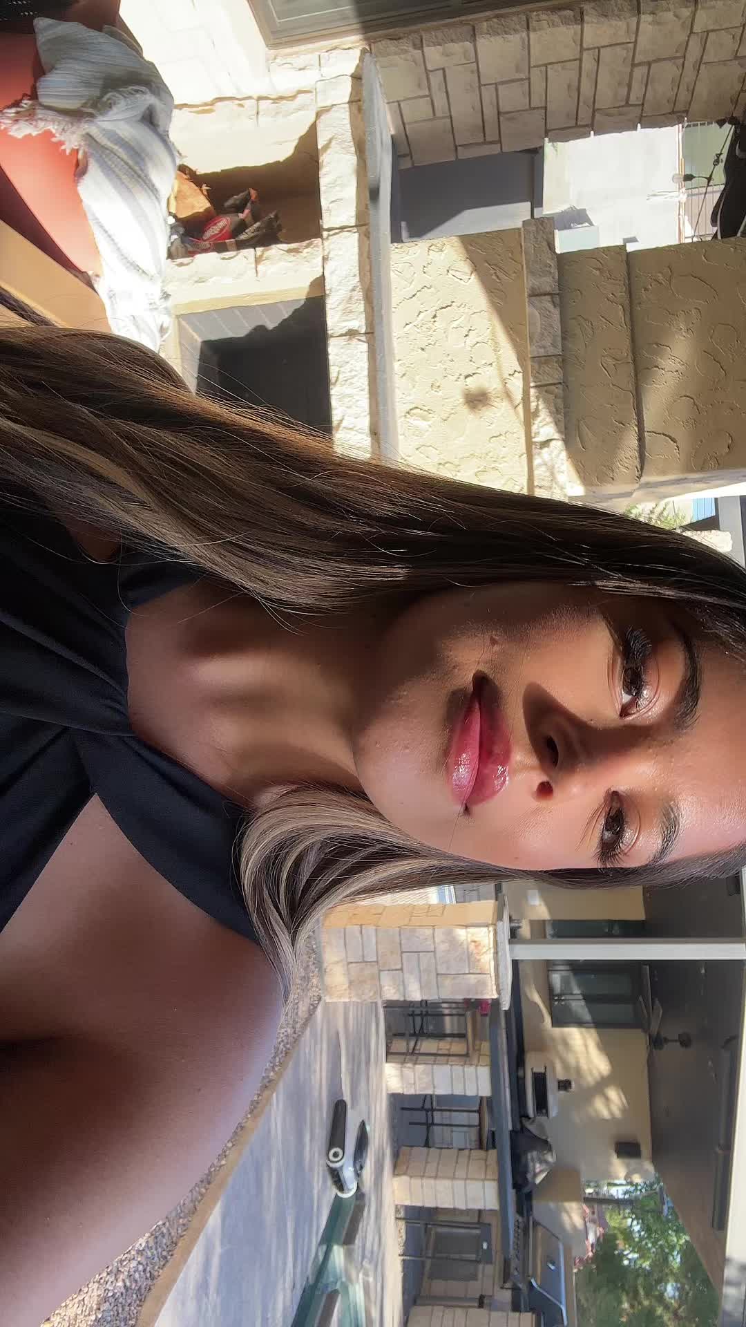 @😝