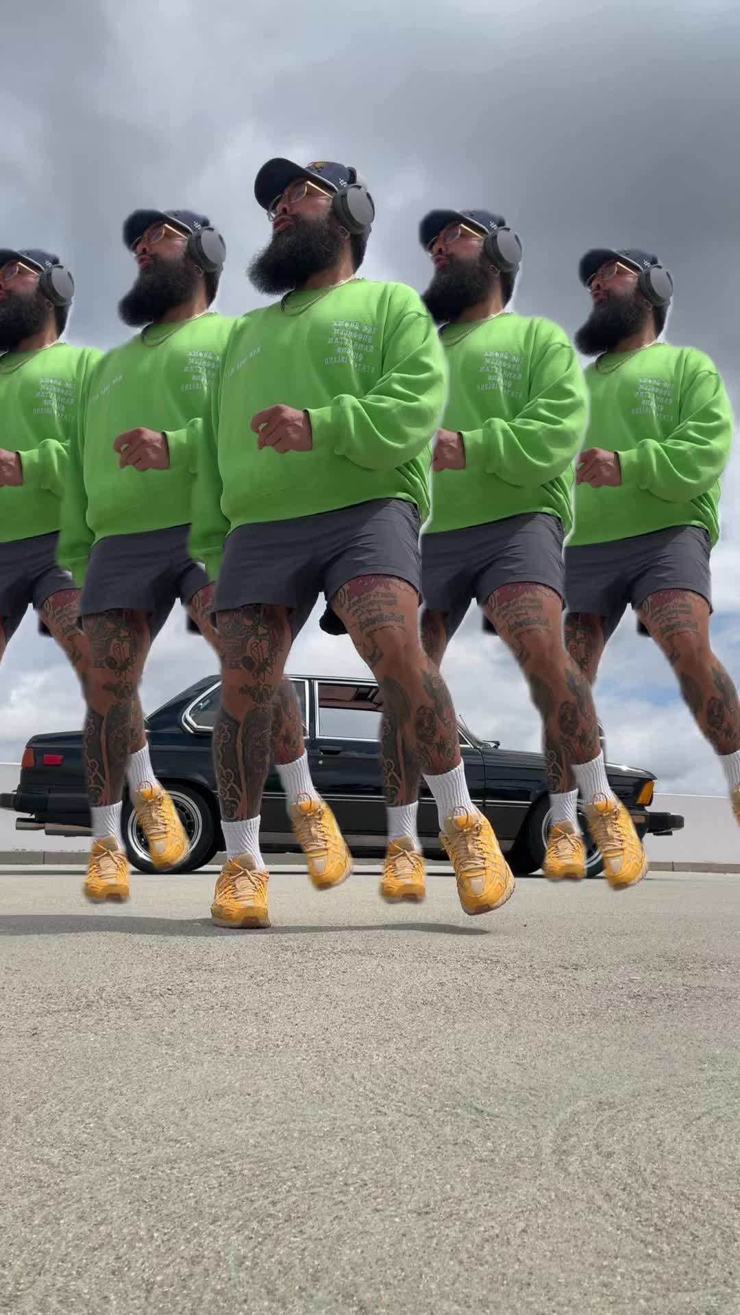@JohnMiSO