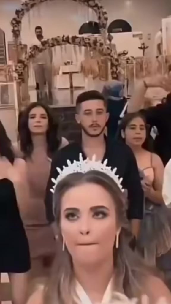 @,