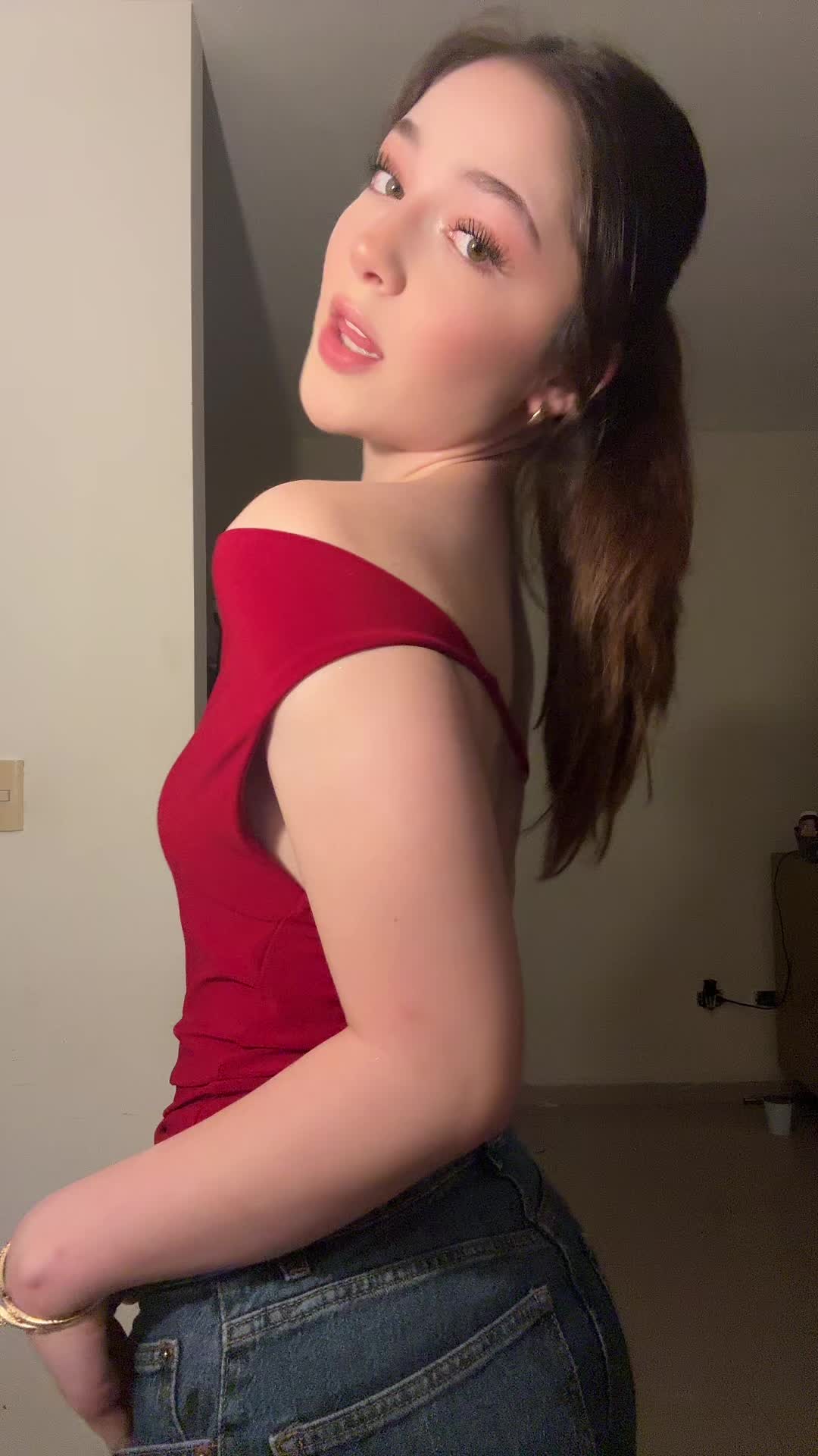 @isabella