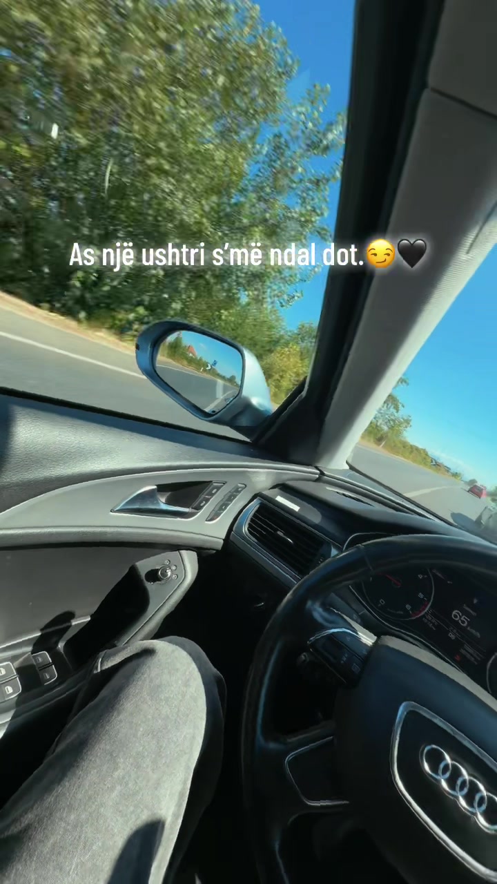 @Tenisa