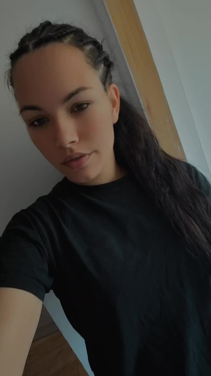 @Angelina_66