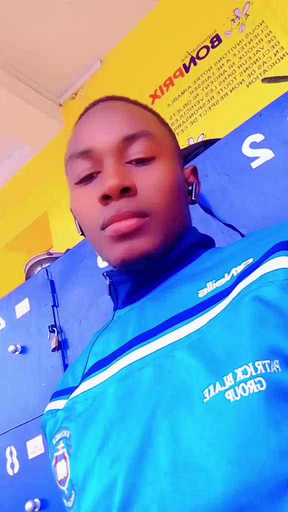 @adamakone989