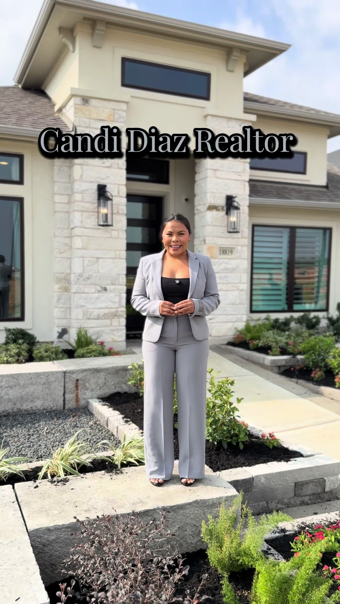 @Candi D&iacute;az REALTOR&reg;