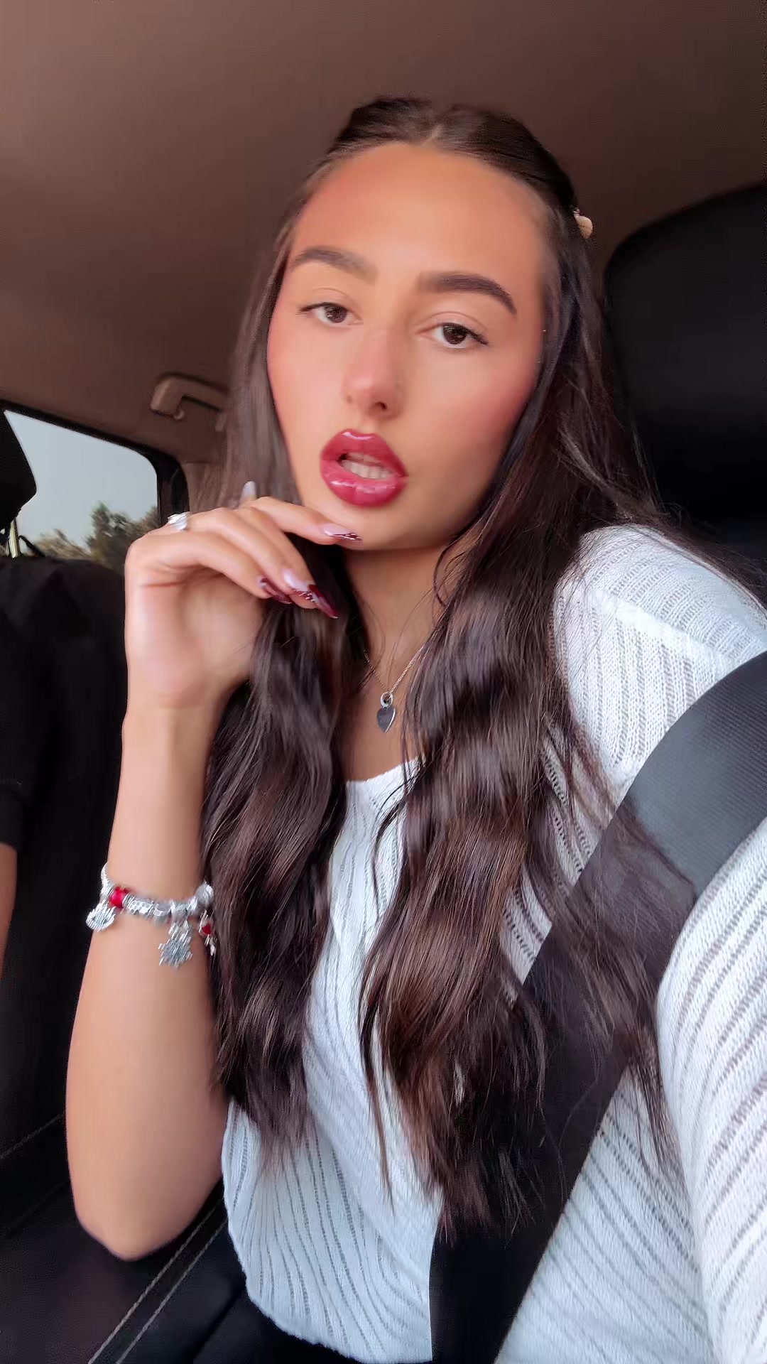 @selena