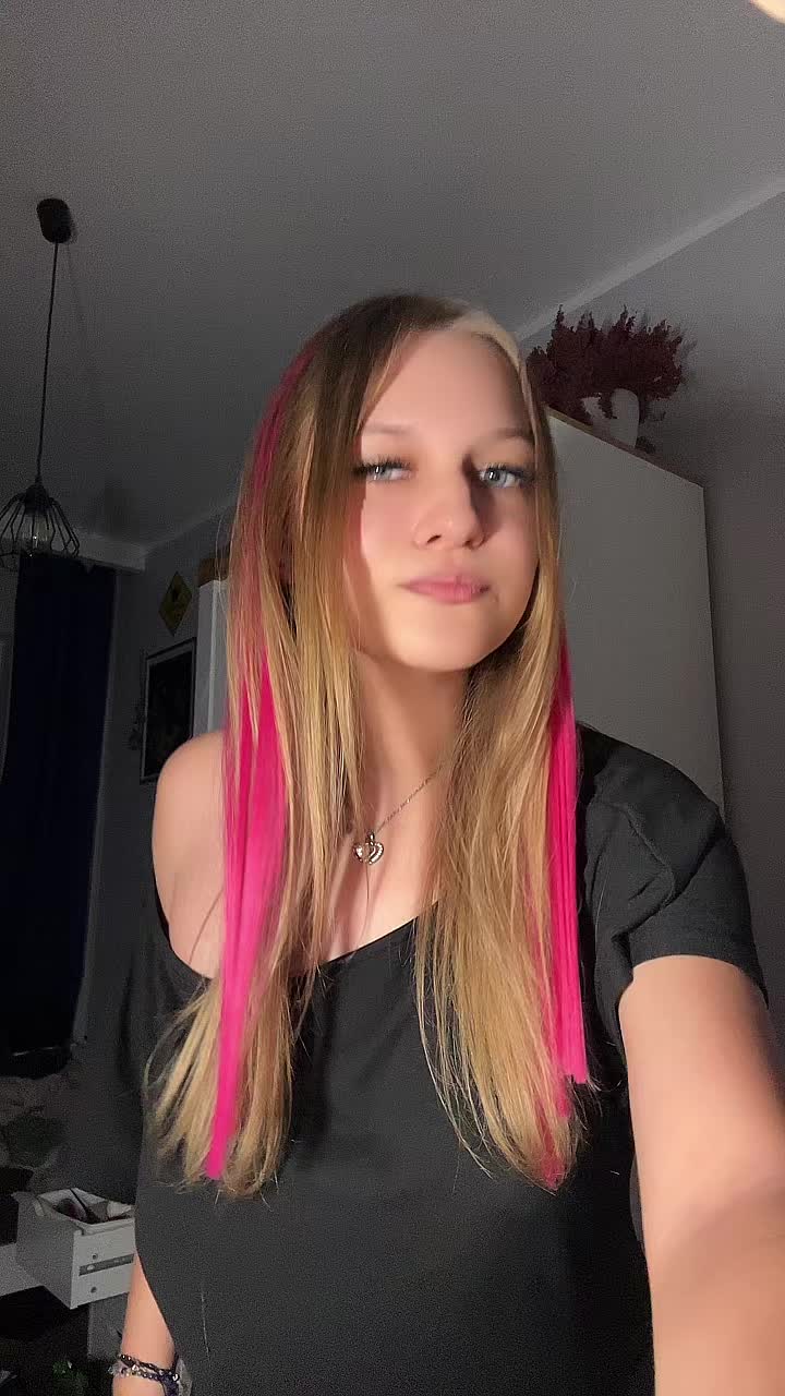 @AiluJ <3