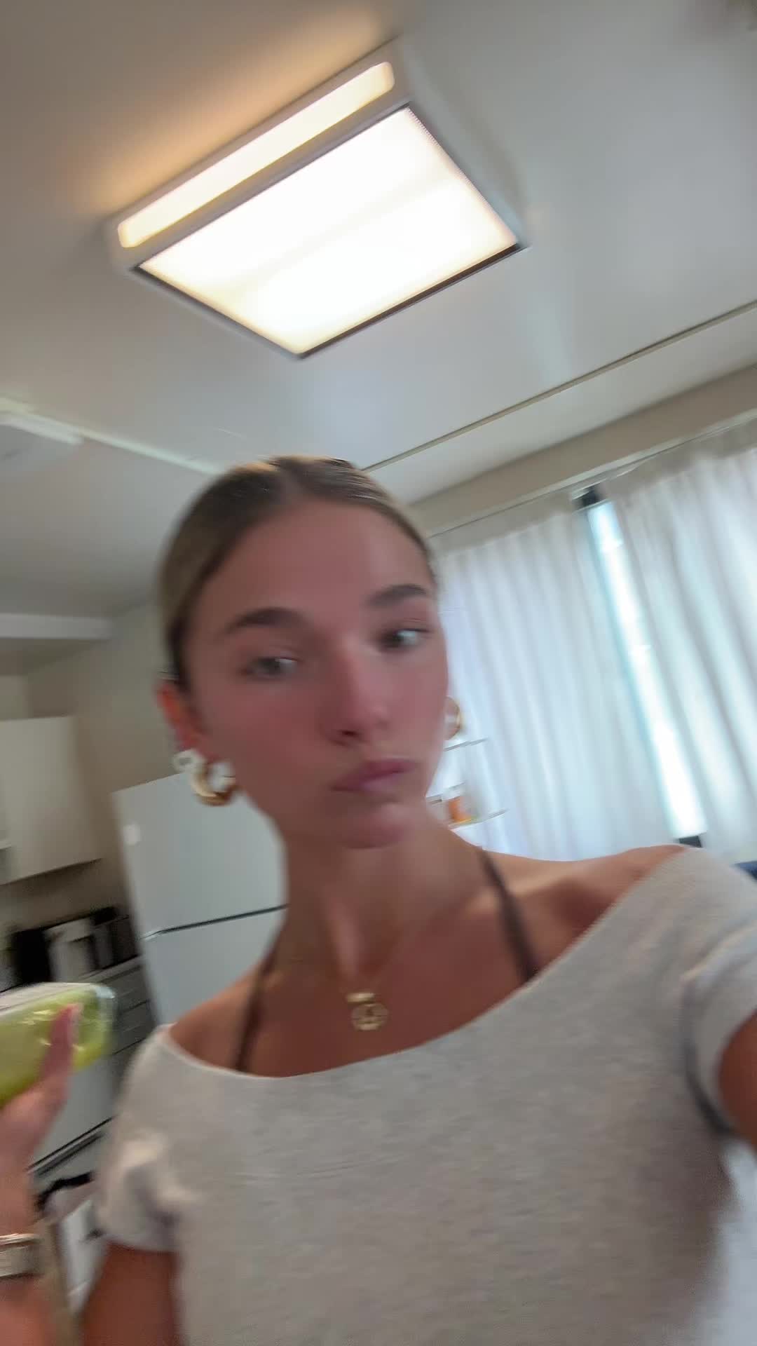 @🫣