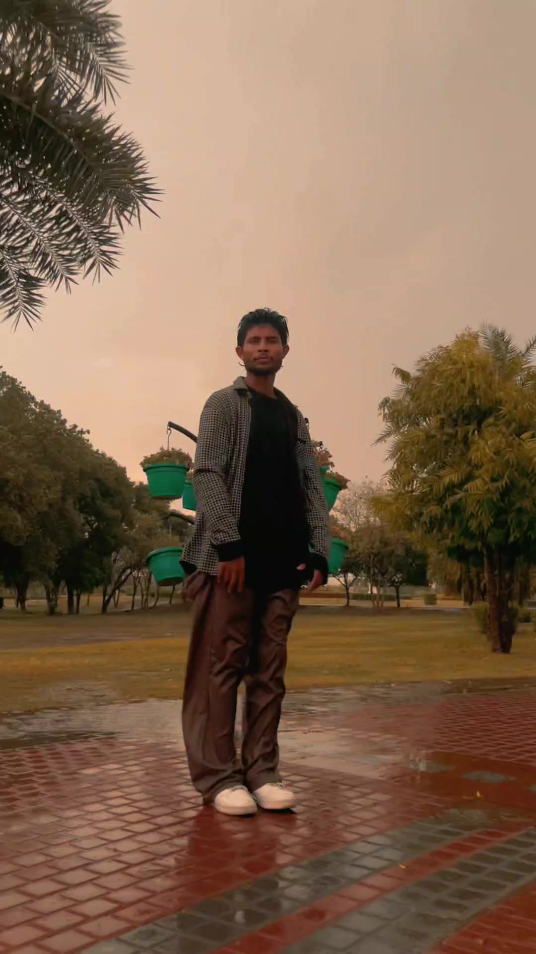 @Pakistani boy
