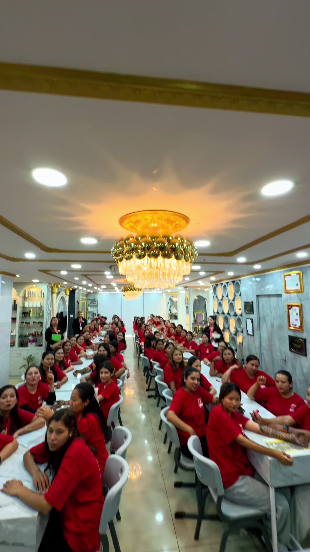 @ZOOM BEAUTY ACADEMY