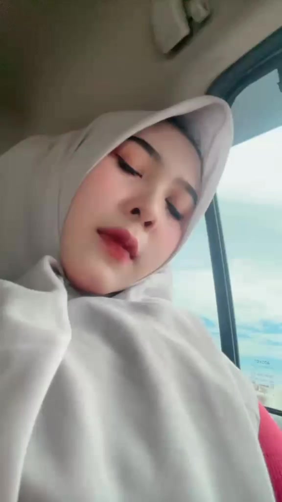 @cutrahmi05