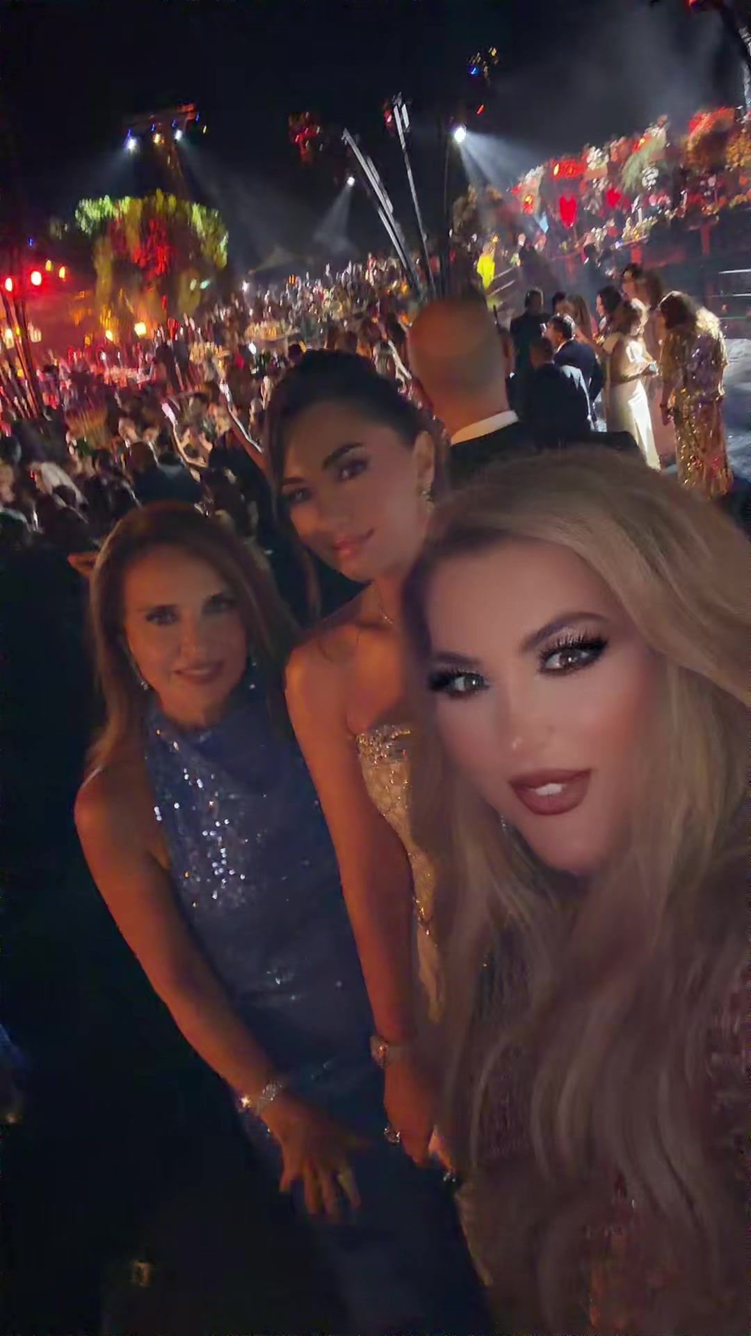 @Queen of Selfie