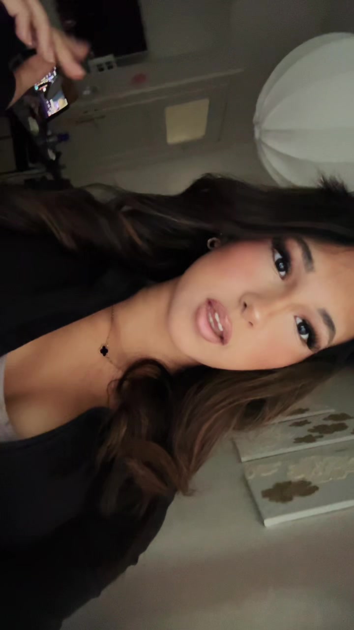@juliaslva