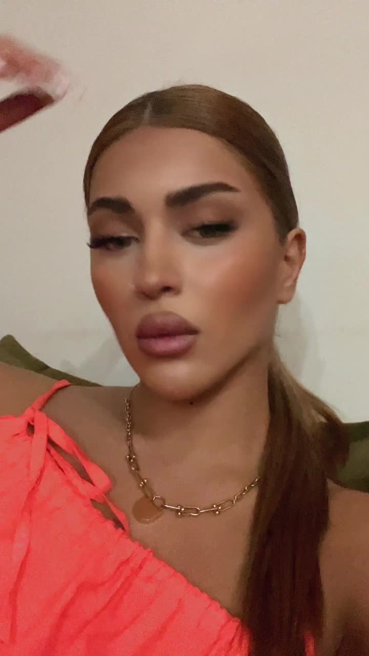 @adrina_heydarii