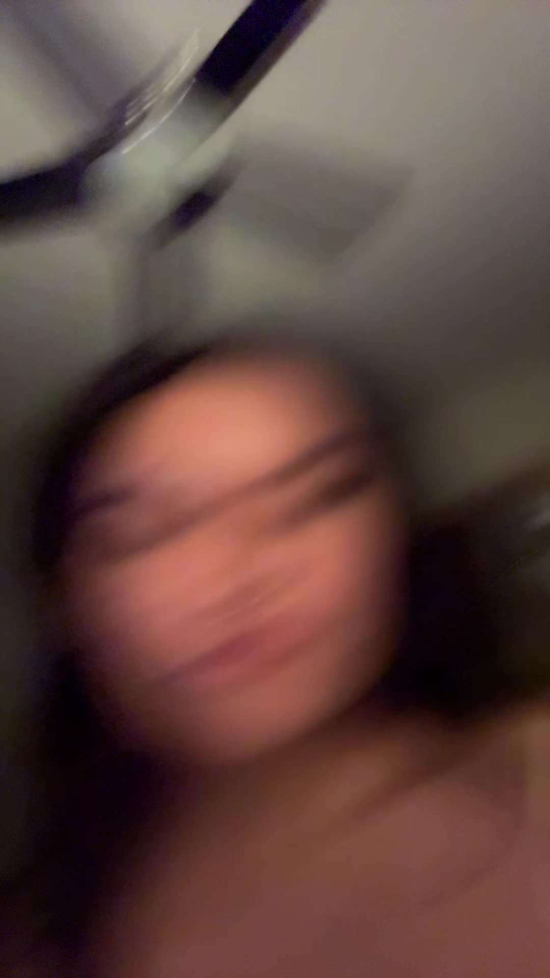 @izzy