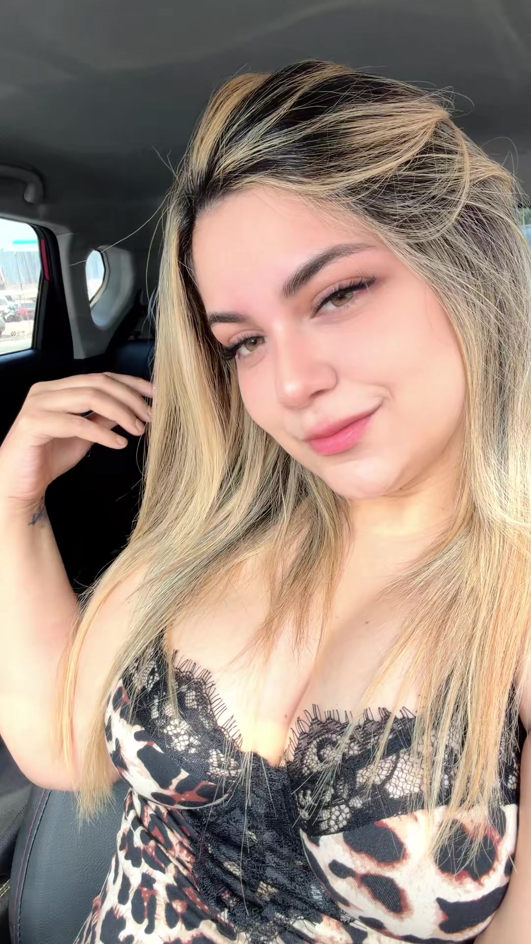 @Francis Alejandra