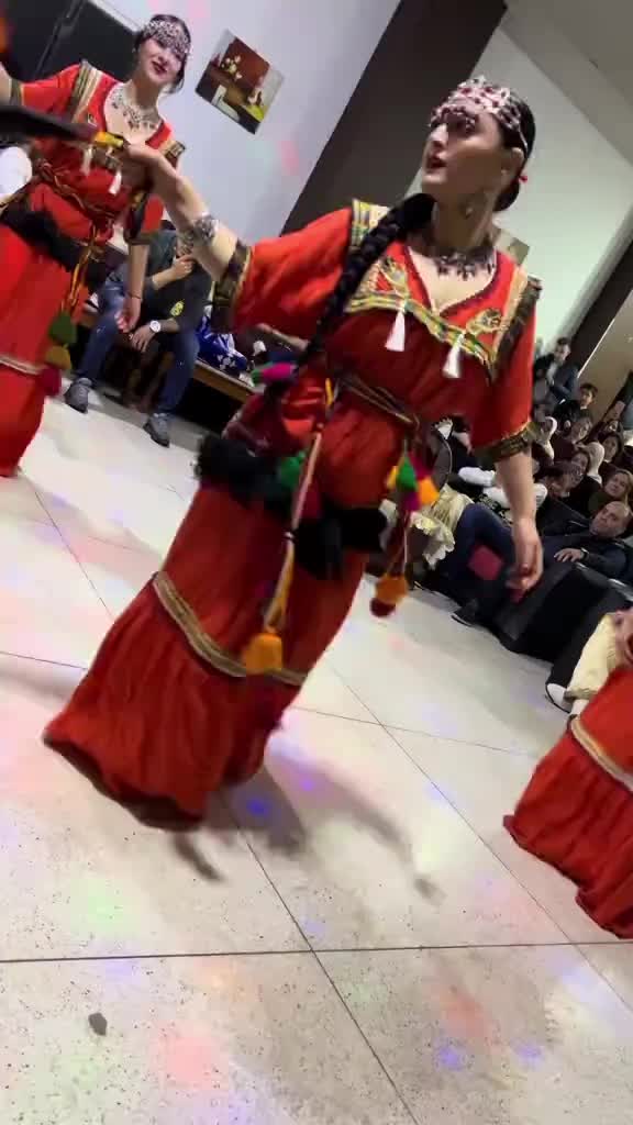 @𝑮𝒉𝒊𝒍𝒆𝒔