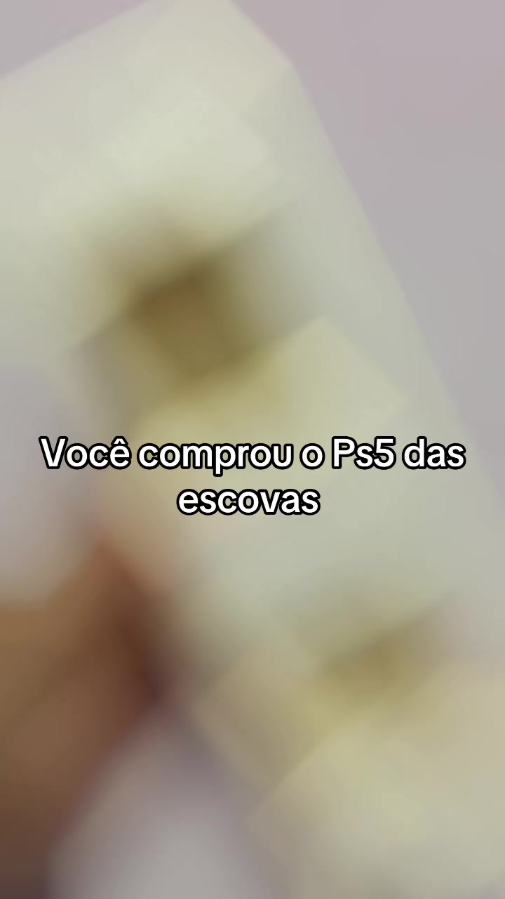 @alanispasquarelli