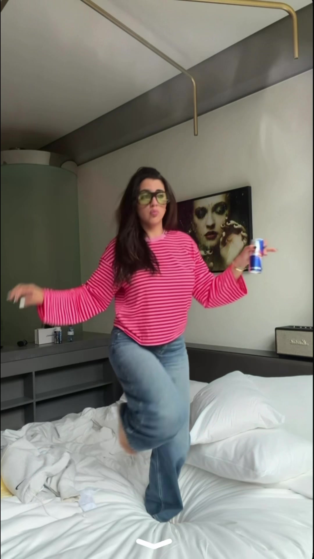 @douniabomba