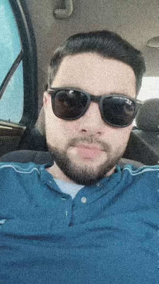 @AiNisH abbasi💕🌍