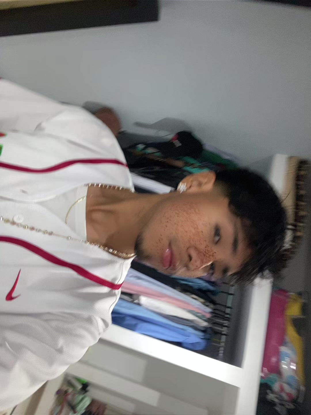 @E.Juan