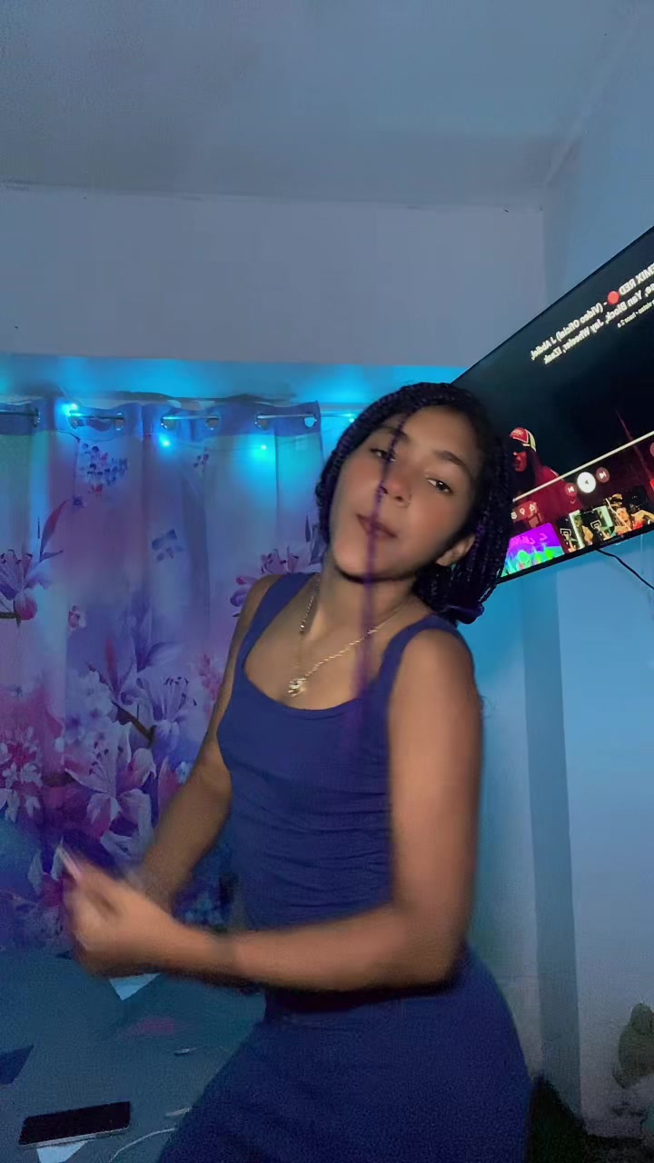 @Emmycat0206